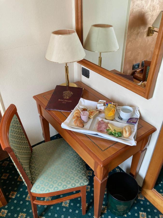 Hotel Visconti Melzo Esterno foto